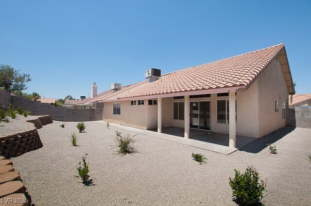 Building Photo - 849 Coral Cottage Dr