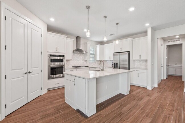 Building Photo - 10373 SW Green Turtle Ln
