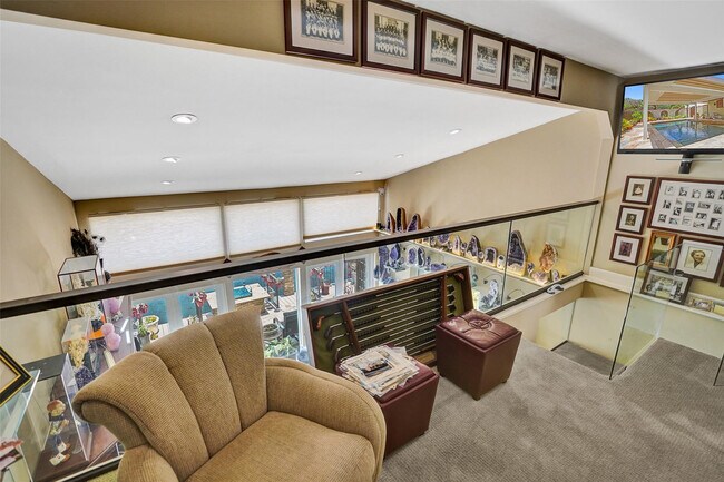 Building Photo - 683 Pelican Way