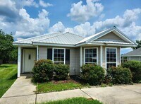 Building Photo - *****AVAILABLE NOW*****
