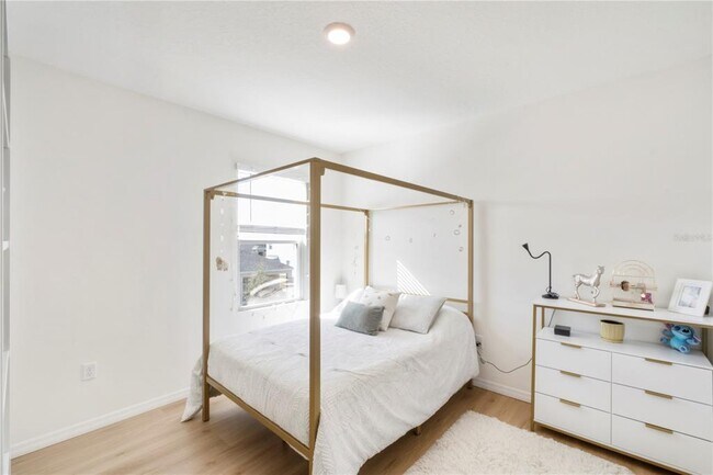 Building Photo - 2630 Angel Fls Dr