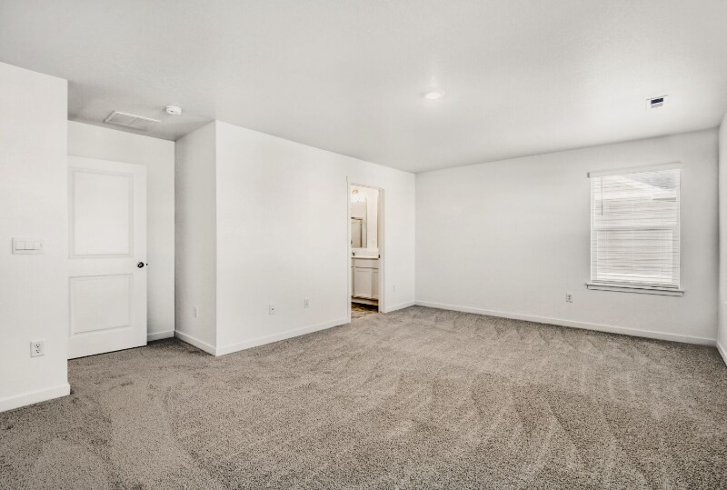 Building Photo - 5961 Holstein Dr