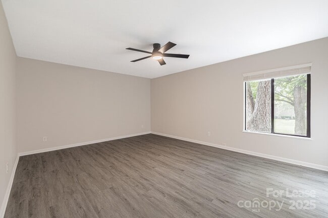 Building Photo - 712 Mallard Head Pl