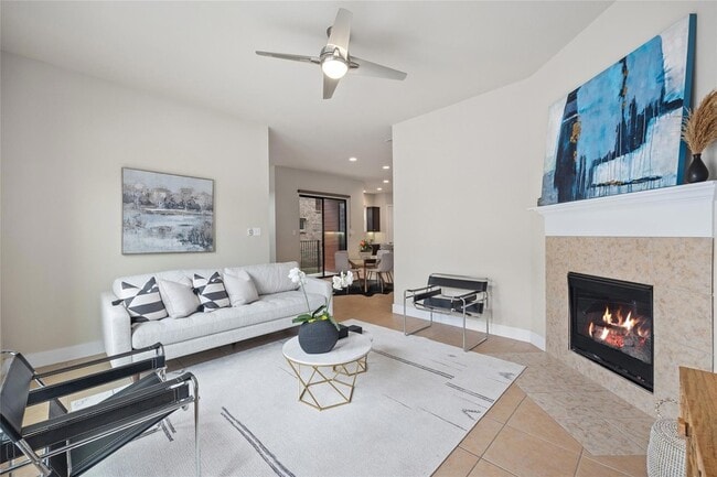 Building Photo - 405 Penny Kathleen Ct