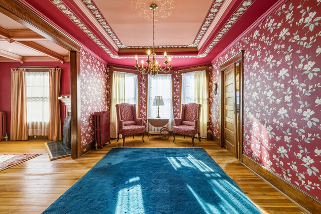 Building Photo - 87 Migeon Ave