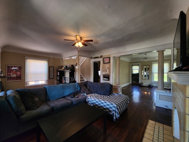 Building Photo - 3444 Price Ave