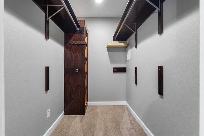 Building Photo - 216 N Mt Rushmore Dr