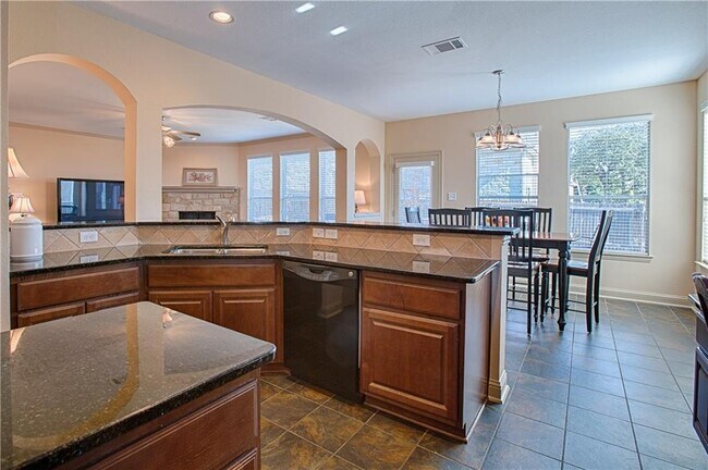 Building Photo - 12500 Calistoga Way