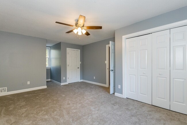 Building Photo - 508 Somerset Dr