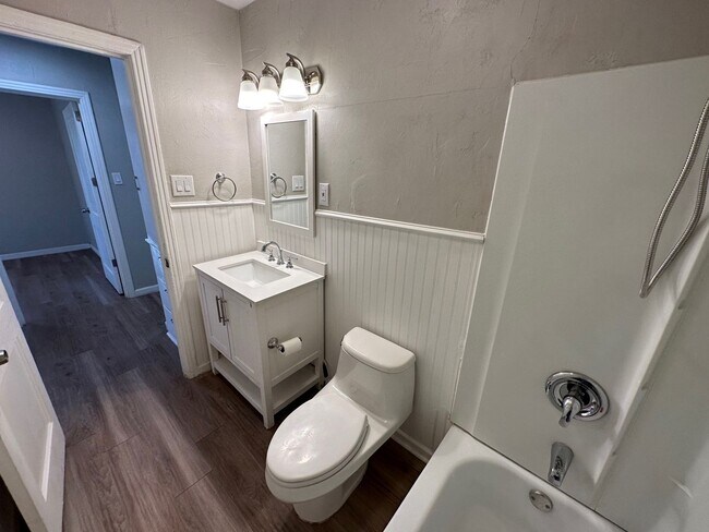 Building Photo - 1909 Pecos St