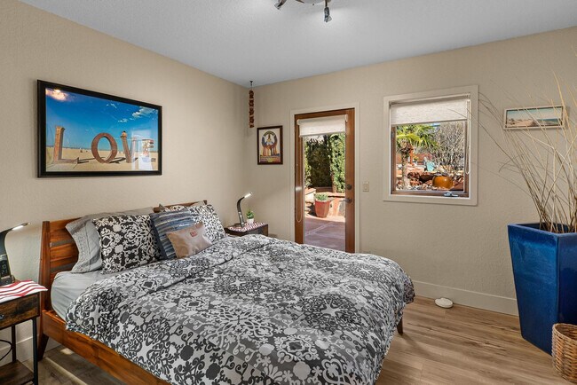 Building Photo - 77 Rainbow Trail