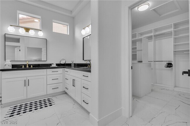 Building Photo - 9513 Villa Ridge Dr