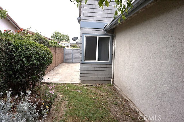 Building Photo - 9281 Woodcrest Dr
