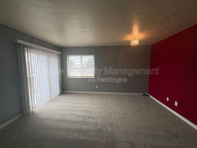 Building Photo - 3623 S Sheridan Blvd