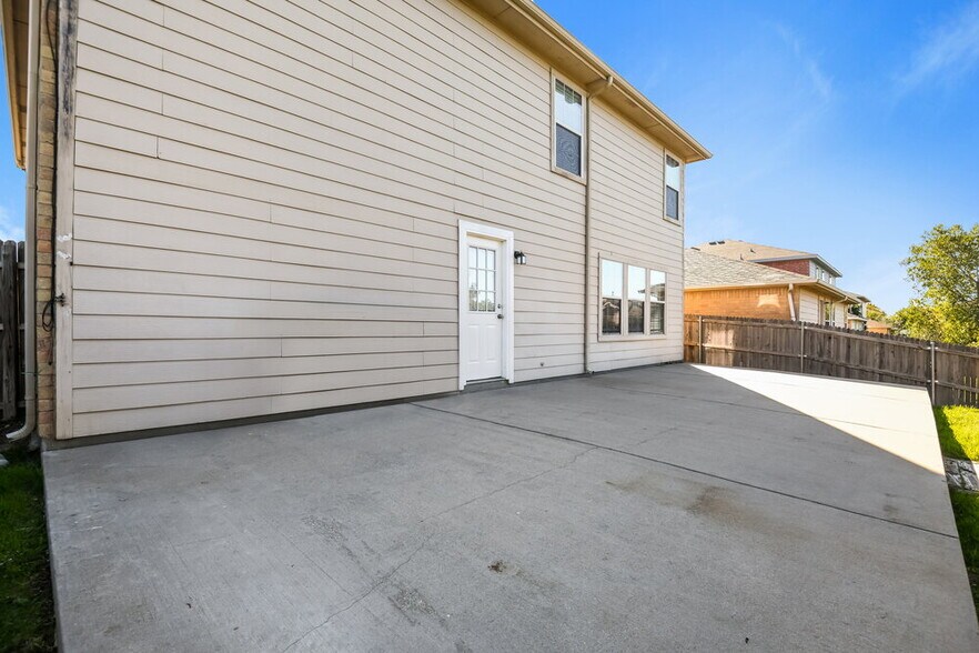 Building Photo - 7512 Rock Garden Trail
