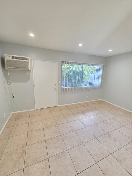 Building Photo - 4660 Kester Ave