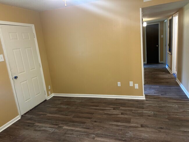 Building Photo - # 218