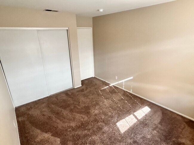 Building Photo - 27206 Sawyer Rd