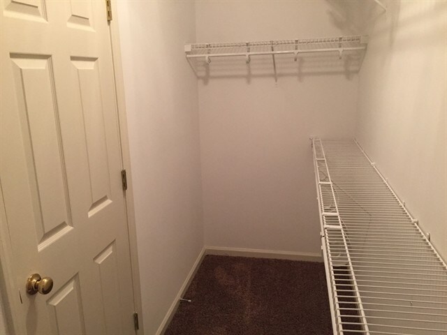 Building Photo - 381 Laurel Hill Cir