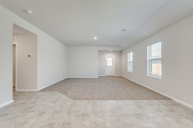 Building Photo - 5808 Piedrosa Ct