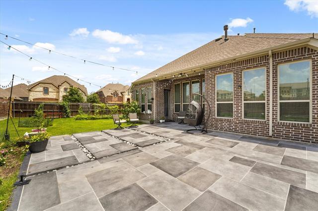 Building Photo - 352 Long Meadow Way