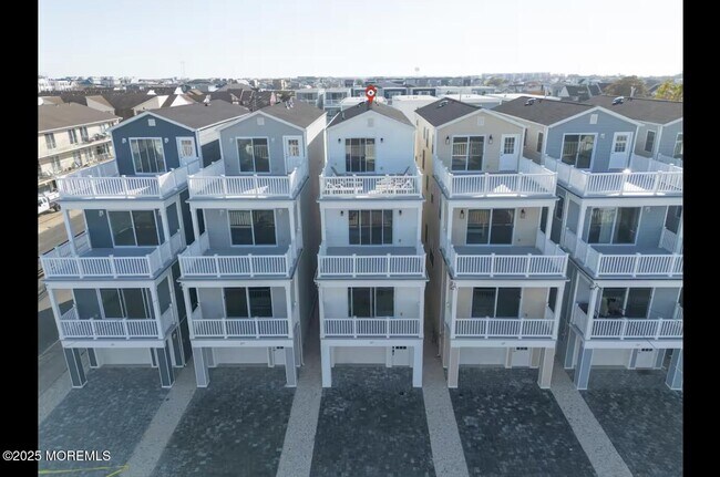 Building Photo - 205 Carteret Ave
