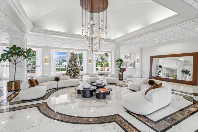 Building Photo - 5600 Collins Ave