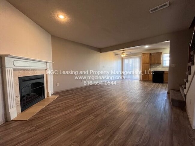 Building Photo - Timbers East Townhomes - 1,300+ Sq. Ft. Townhome with Garage – Move-In Ready