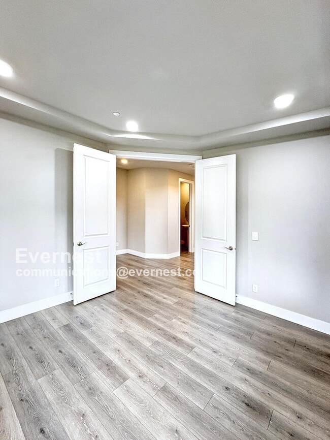 Building Photo - 16009 SE 141st Pl
