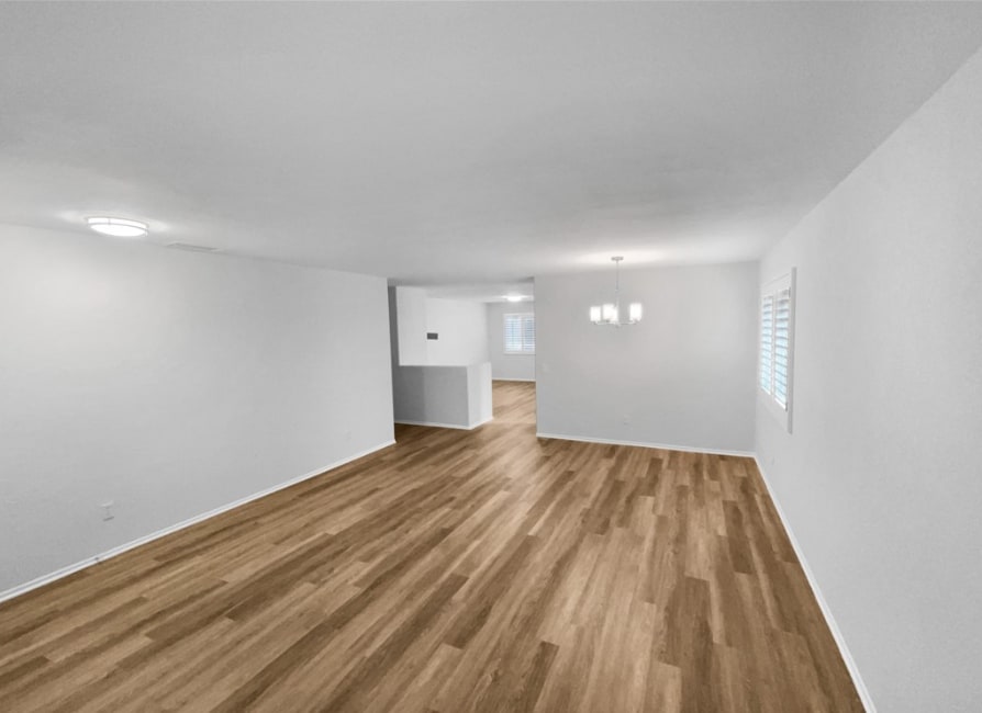 Building Photo - 758 Hillview St