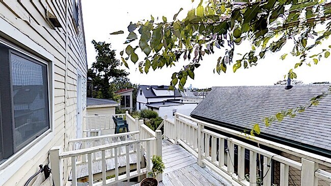 Building Photo - 60 Atherton St