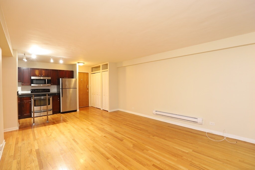 Building Photo - 4180 N Marine Dr