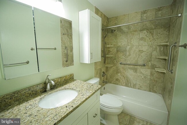 Building Photo - 13210 Nickleson Dr
