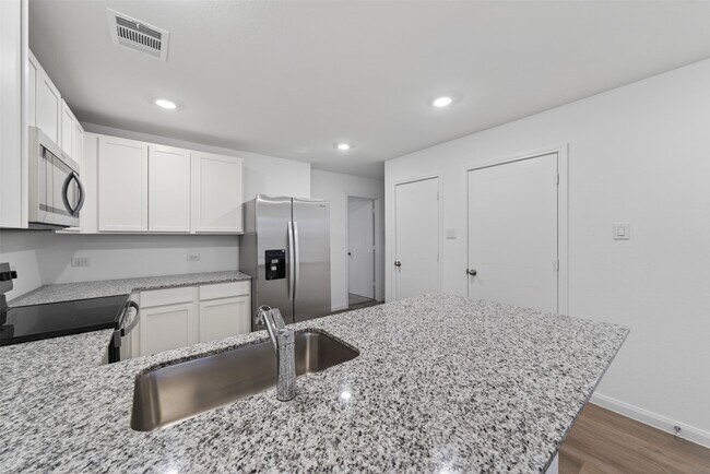 Building Photo - 12227 Shield Crest Ct