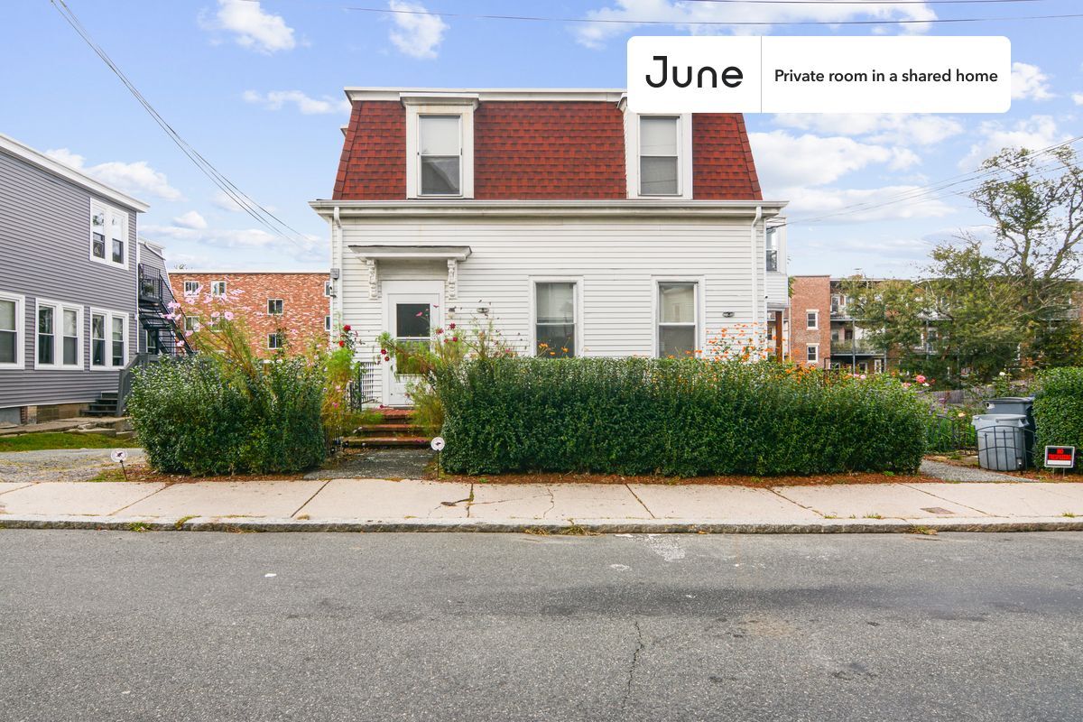 Building Photo - Room in Shared 4 bed/2.5 bath home in Allston