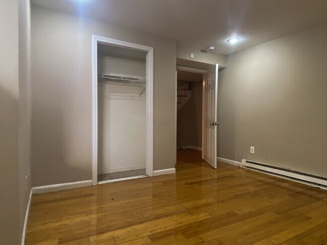 Building Photo - 1 Parker Hill Ter