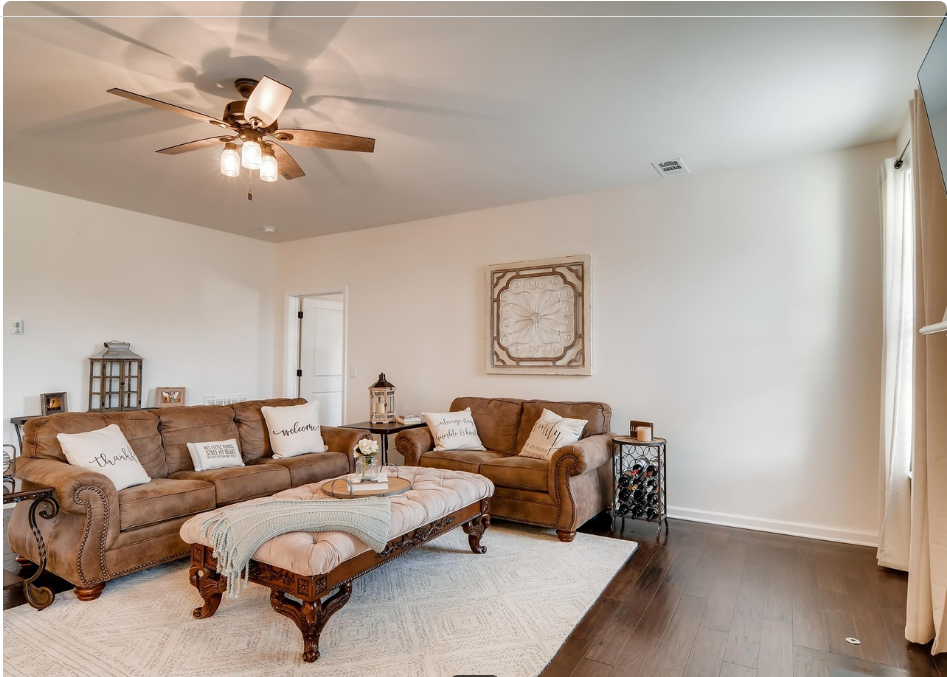 living room - 2637 Nolita Ln