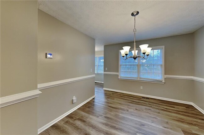 Building Photo - 235 Austin Dr