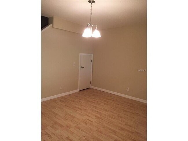 Building Photo - 9634 Charlesberg Dr