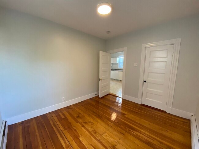 Building Photo - 632 Dorchester Ave