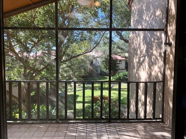 Building Photo - Available for move in February 2026!! Nice corner 2bed/2bath condo on 2nd floor with a spacious b...