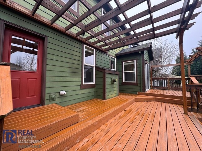 Building Photo - Spacious 5-Bedroom Home in Desirable Autumn Crest – Beaverton!!