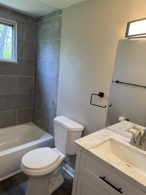 Bathroom 3 - 487 S Main St