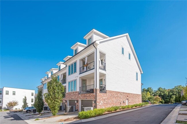 Building Photo - 515 Burton Dr