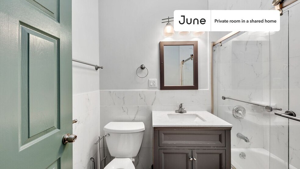 Building Photo - Room in Shared 2 bed/1 bath home in East Harlem