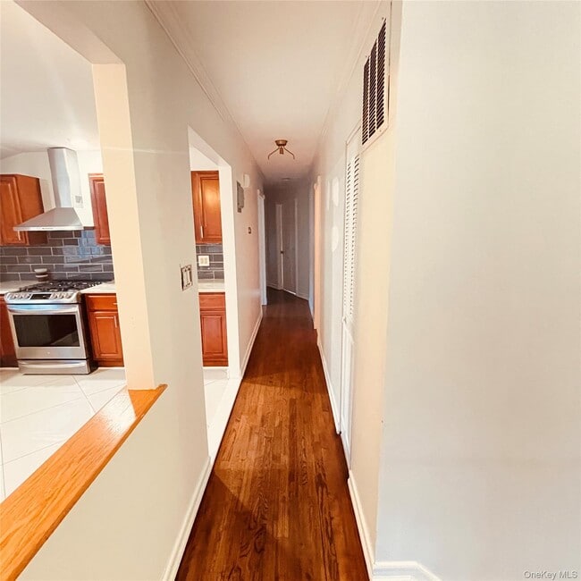 Building Photo - 878 Rensselaer Ave