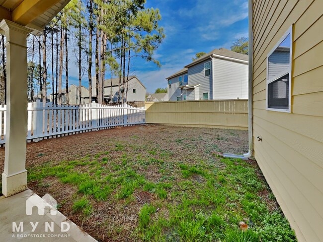Building Photo - 464 Vandenburg Dr
