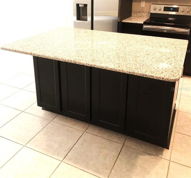 Building Photo - 10908 Bluestem Grass Ave