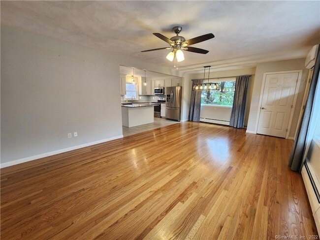 Building Photo - 24 Savi Ave