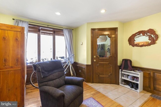 Building Photo - 3285 Chatham St